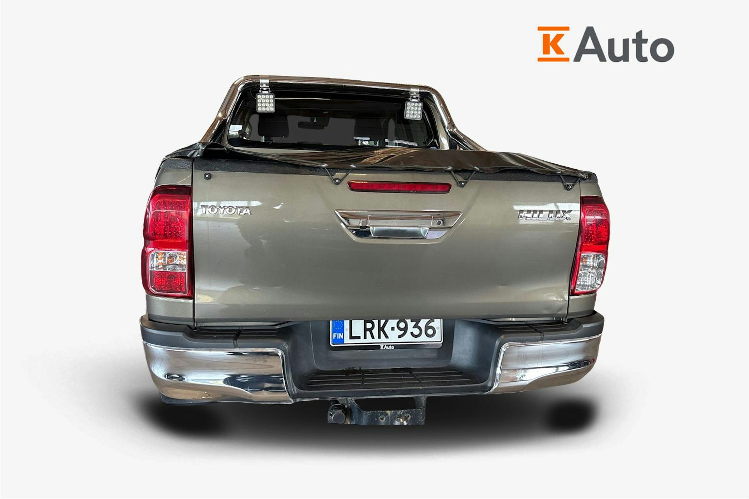 Ruskea (beige) Toyota Hilux 2022 kuva 3.