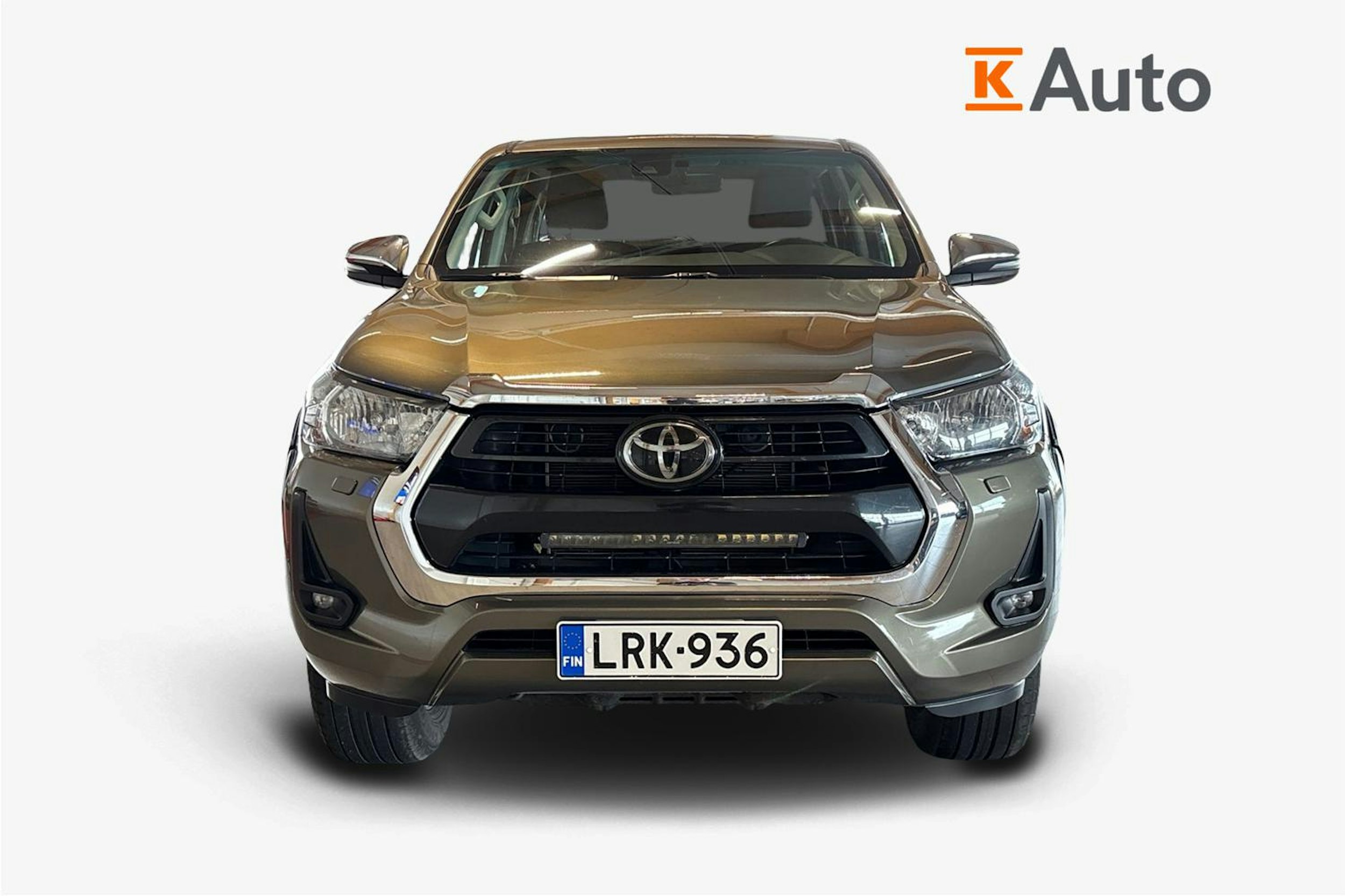 Ruskea (beige) Toyota Hilux 2022 kuva 5.