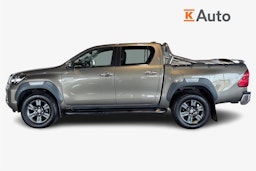 Ruskea (beige) Toyota Hilux 2022 kuva 6.
