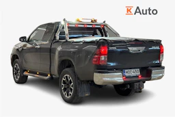 musta Toyota Hilux 2022 kuva 2.