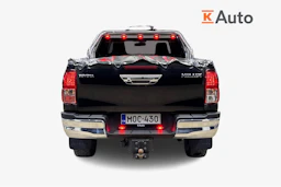 musta Toyota Hilux 2022 kuva 4.