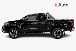 musta Toyota Hilux 2022 kuva 7.
