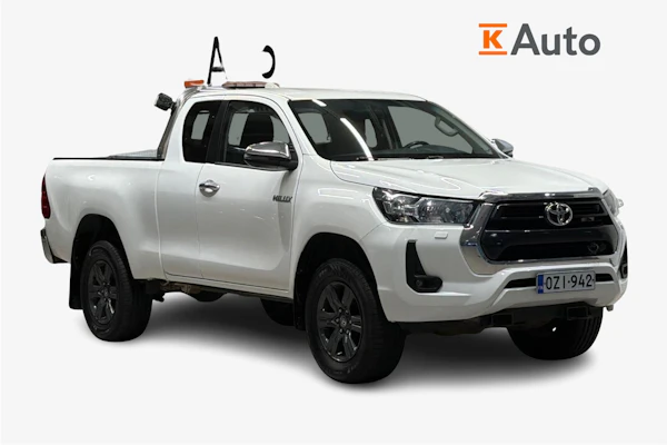 Toyota Hilux Extra Cab 4WD 2,4D Active Automaatti