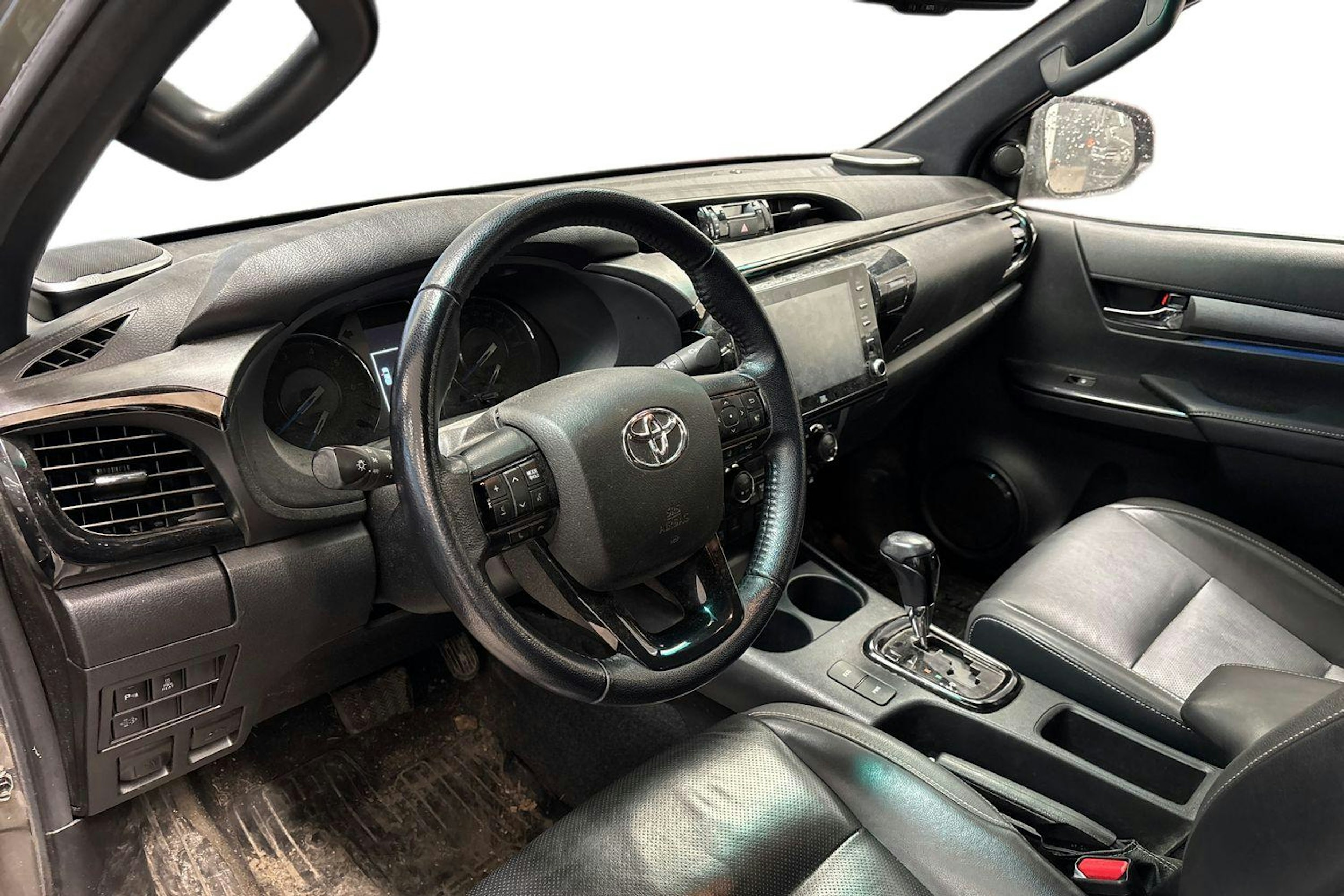 met. ruskea (beige) Toyota Hilux 2022 kuva 3.