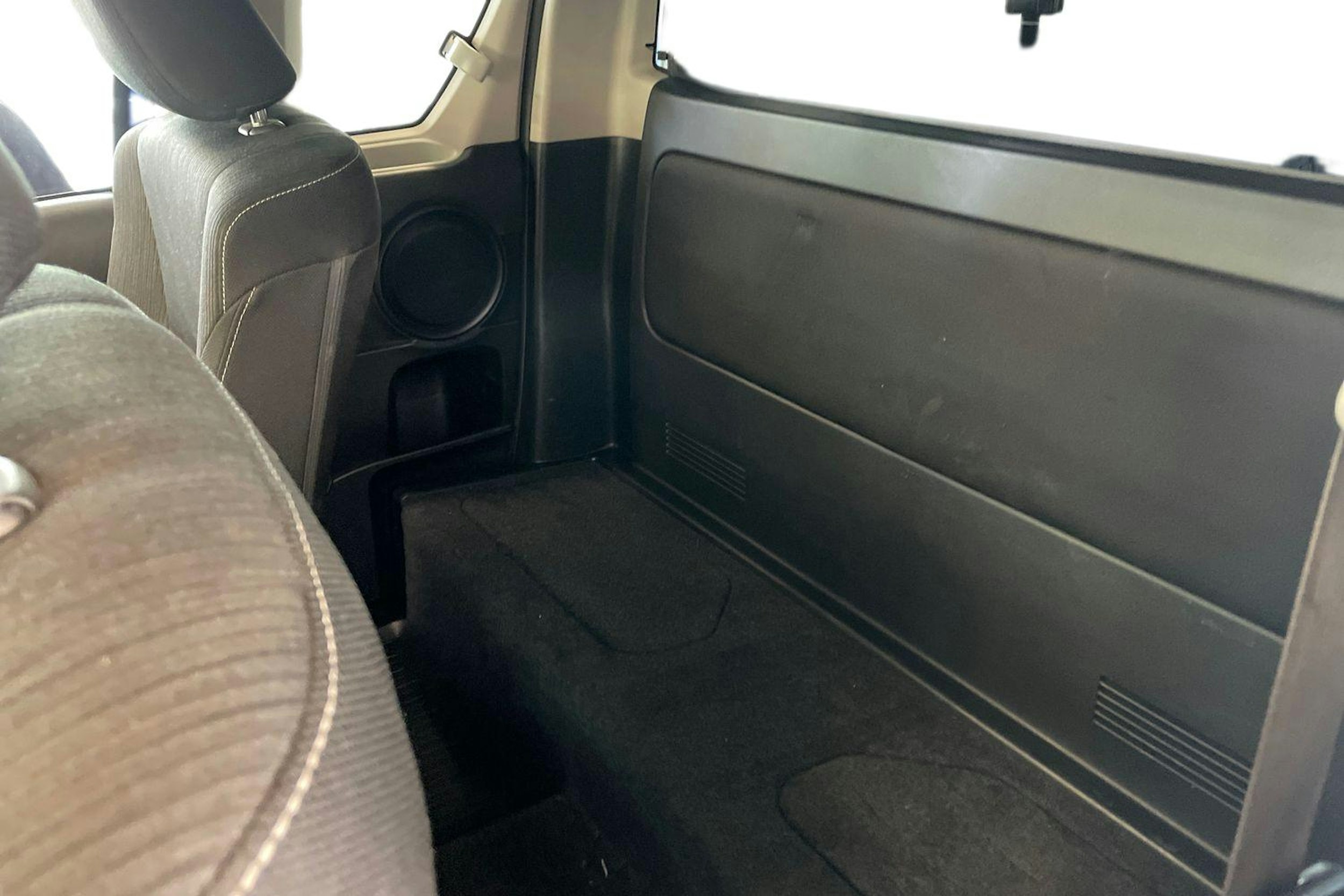 sininen Toyota Hilux 2022 kuva 10.