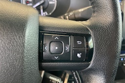 sininen Toyota Hilux 2022 kuva 15.