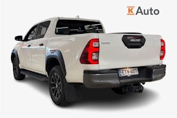 valkoinen Toyota Hilux 2023 kuva 2.