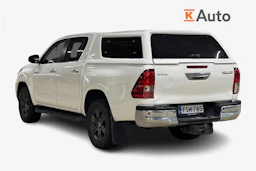 valkoinen Toyota Hilux 2023 kuva 2.