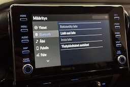 musta Toyota Hilux 2023 kuva 16.