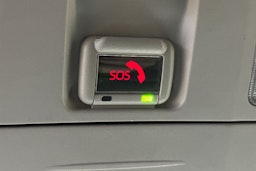 musta Toyota Hilux 2023 kuva 21.