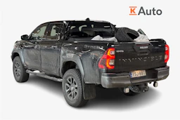 musta Toyota Hilux 2023 kuva 2.