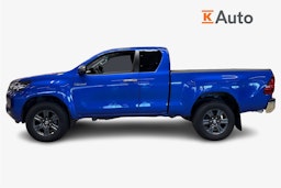 sininen Toyota Hilux 2023 kuva 6.