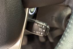 sininen Toyota Hilux 2023 kuva 17.