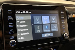 sininen Toyota Hilux 2023 kuva 19.