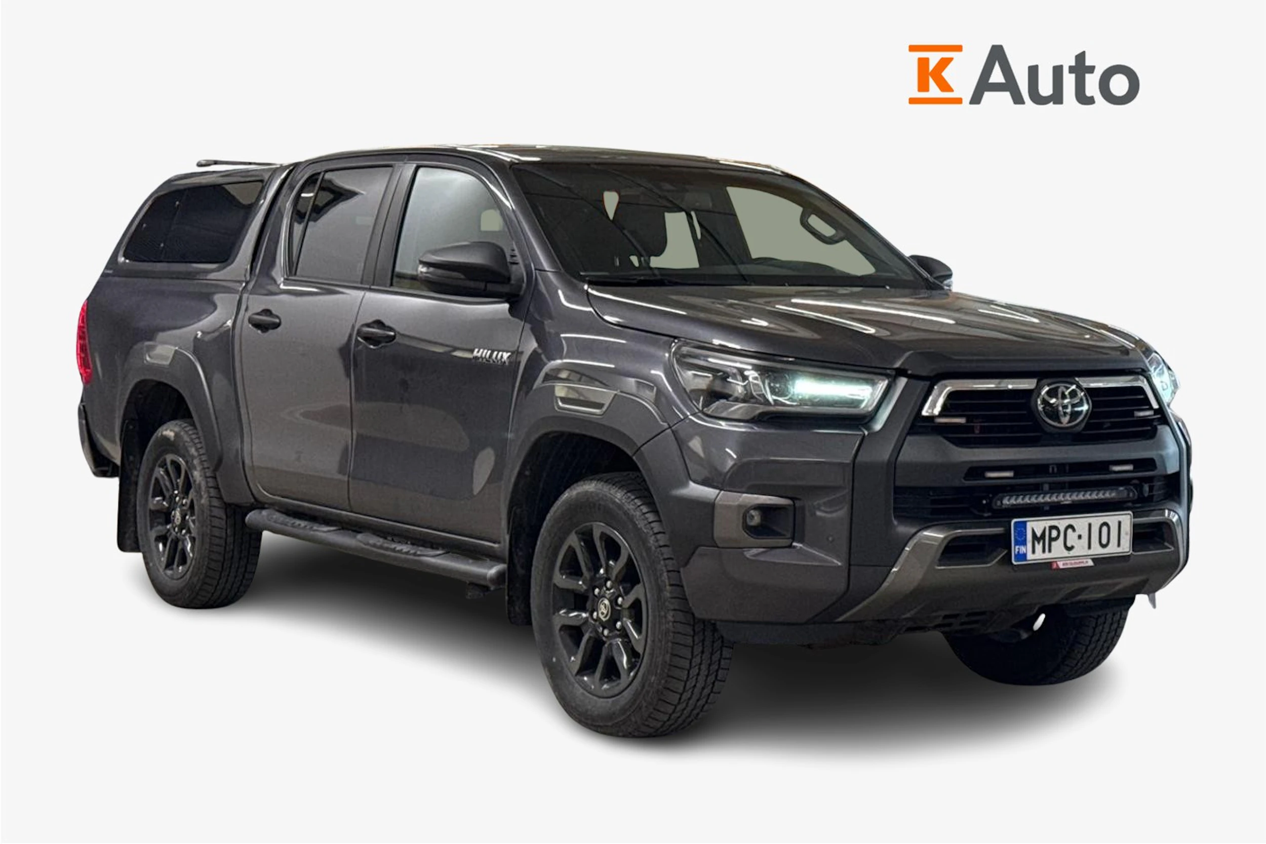 harmaa Toyota Hilux 2023 kuva 1.