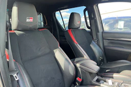 met. harmaa Toyota Hilux 2023 kuva 7.