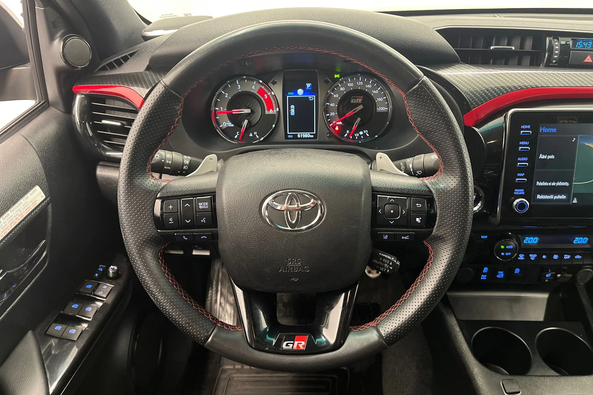 met. harmaa Toyota Hilux 2023 kuva 27.