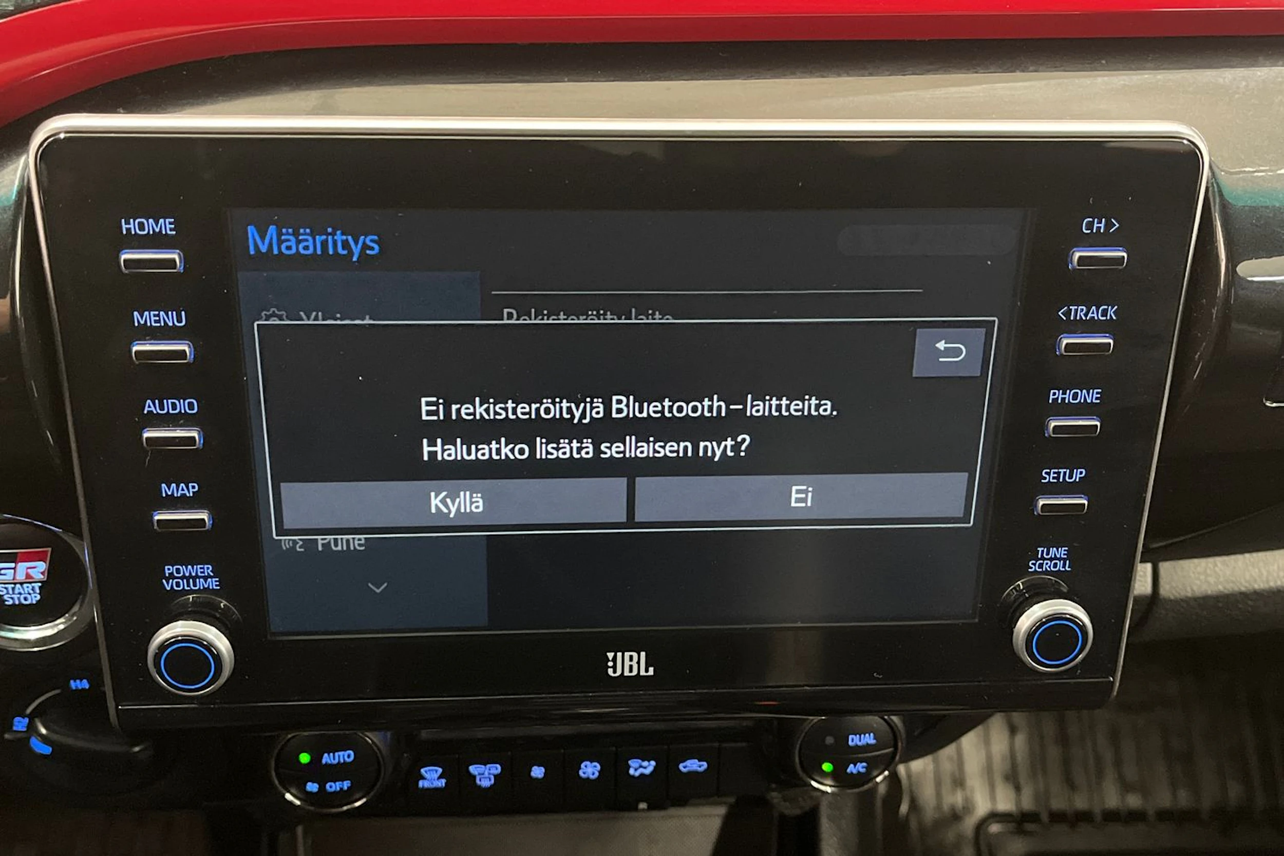 met. harmaa Toyota Hilux 2023 kuva 39.