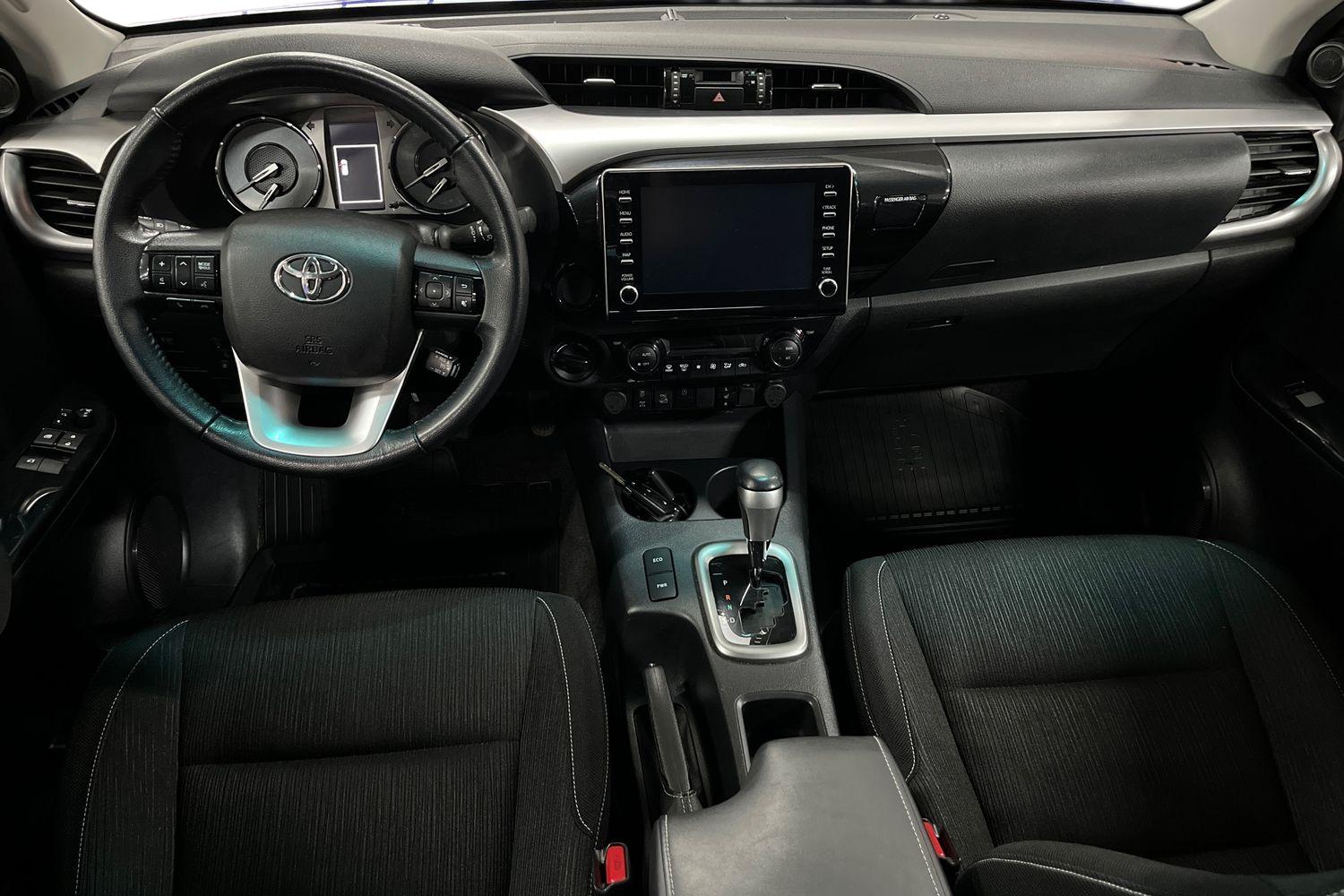 Toyota Hilux 2023, kuva 7/21