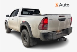 valkoinen Toyota Hilux 2025 kuva 2.