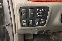 Harmaa Toyota Land Cruiser 2003 kuva 16.