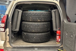 Keltainen Toyota Land Cruiser 2003 kuva 19.