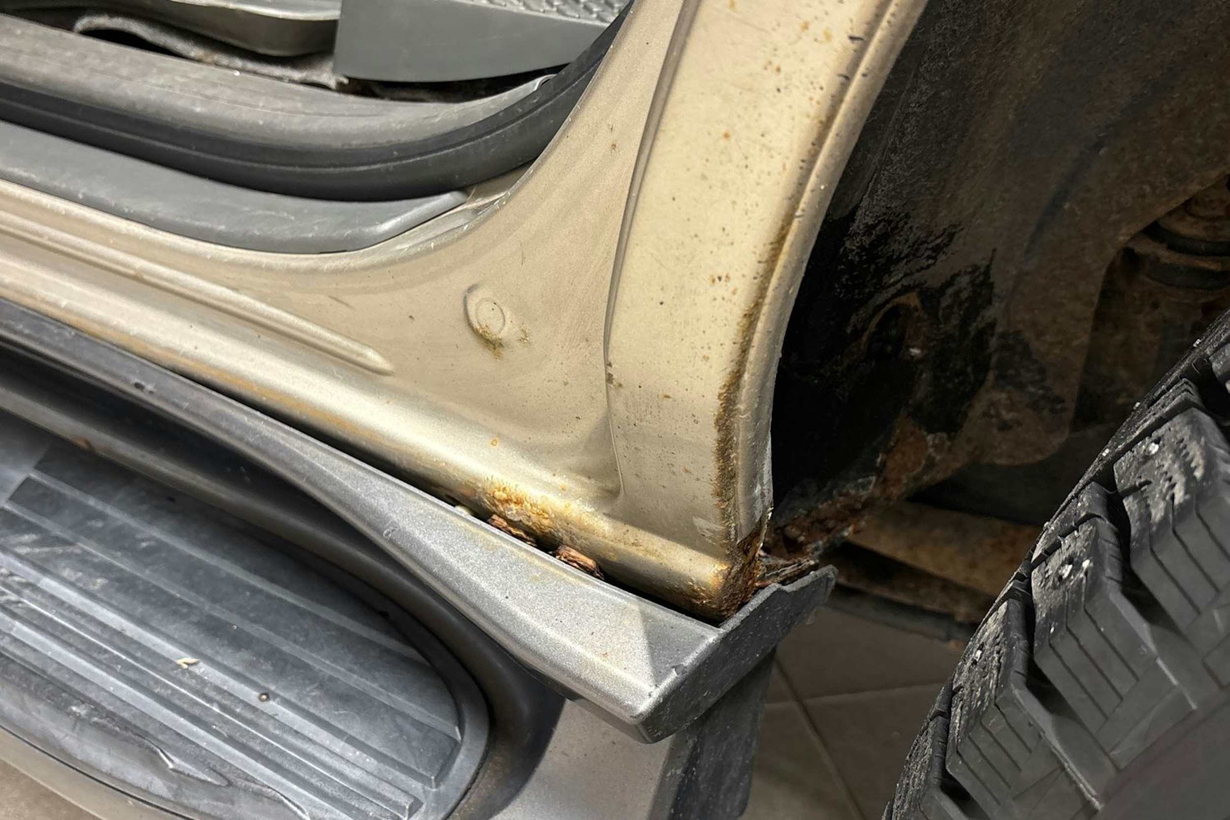 Keltainen Toyota Land Cruiser 2003 kuva 37.