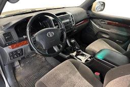 ruskea (beige) Toyota Land Cruiser 2005 kuva 3.