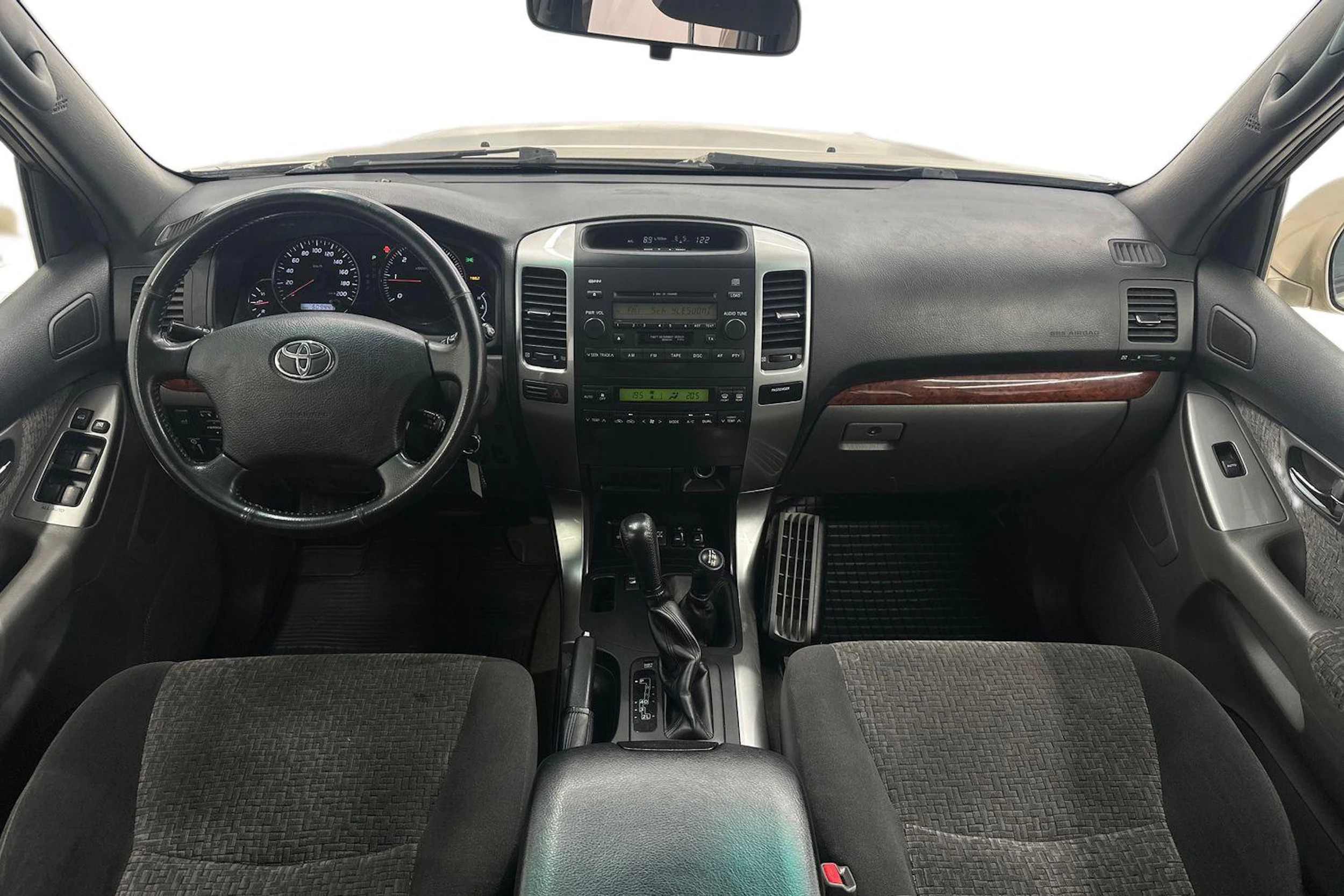 ruskea (beige) Toyota Land Cruiser 2005 kuva 7.