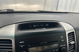 ruskea (beige) Toyota Land Cruiser 2005 kuva 14.
