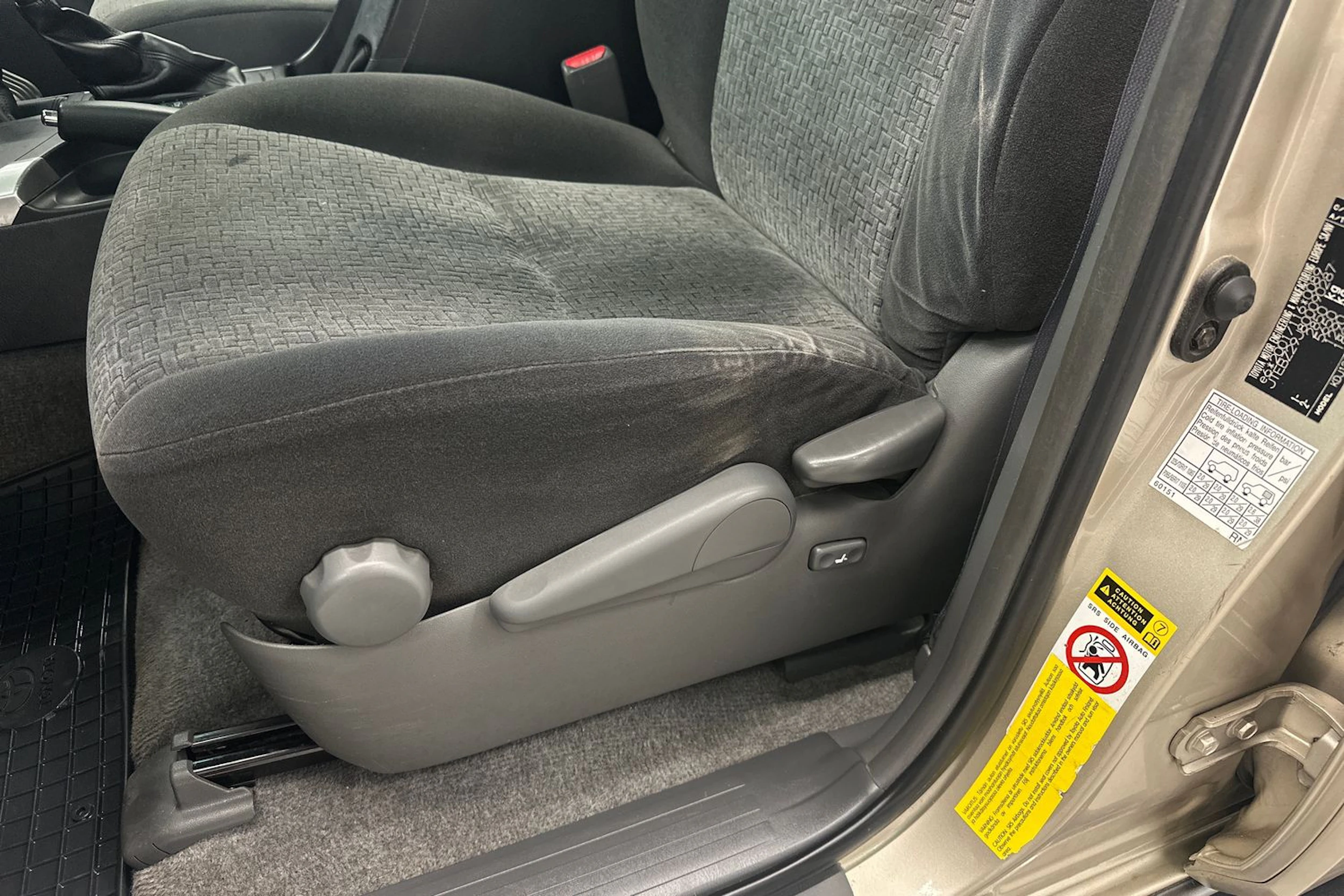 ruskea (beige) Toyota Land Cruiser 2005 kuva 21.