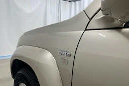 ruskea (beige) Toyota Land Cruiser 2005 kuva 28.