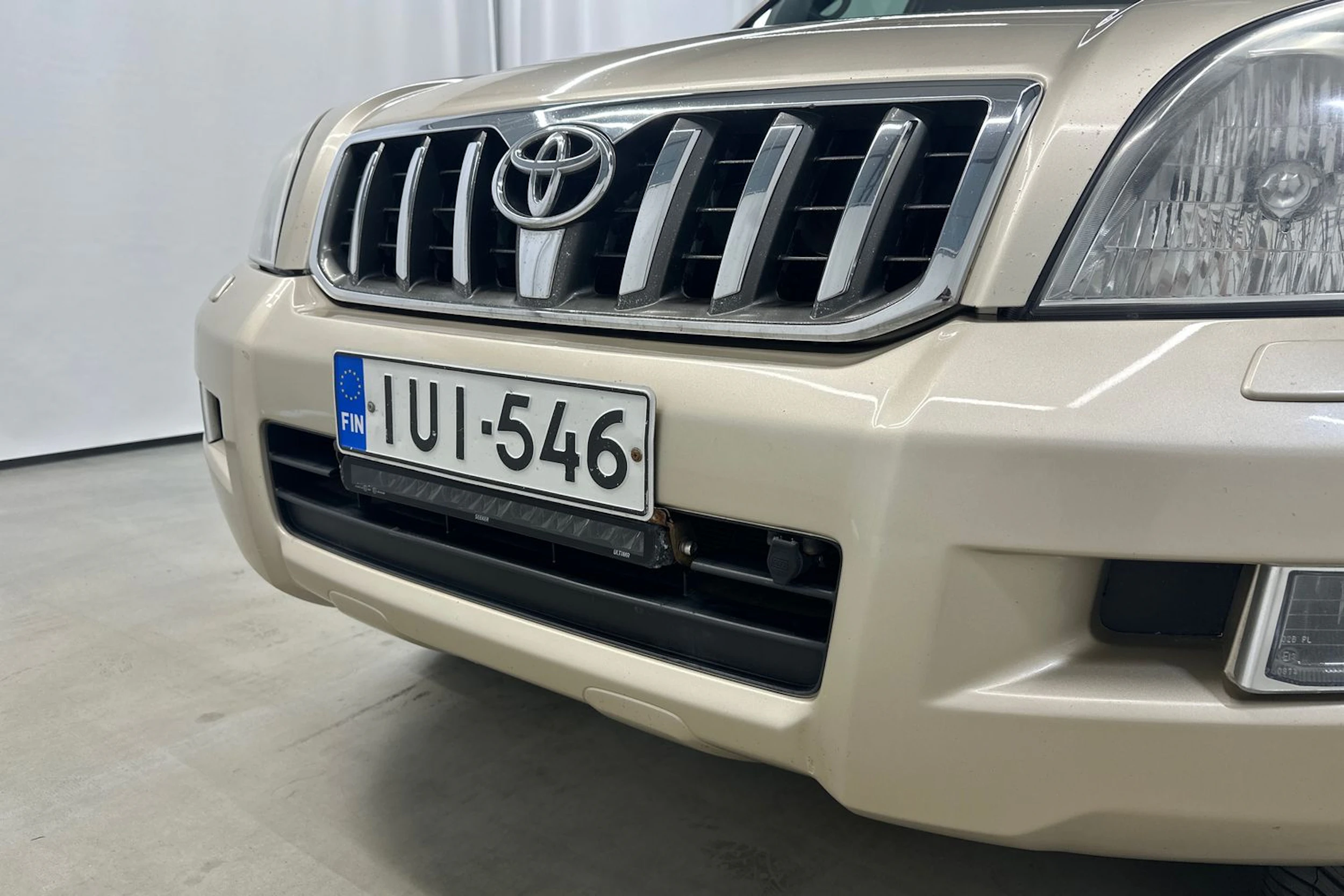 ruskea (beige) Toyota Land Cruiser 2005 kuva 29.