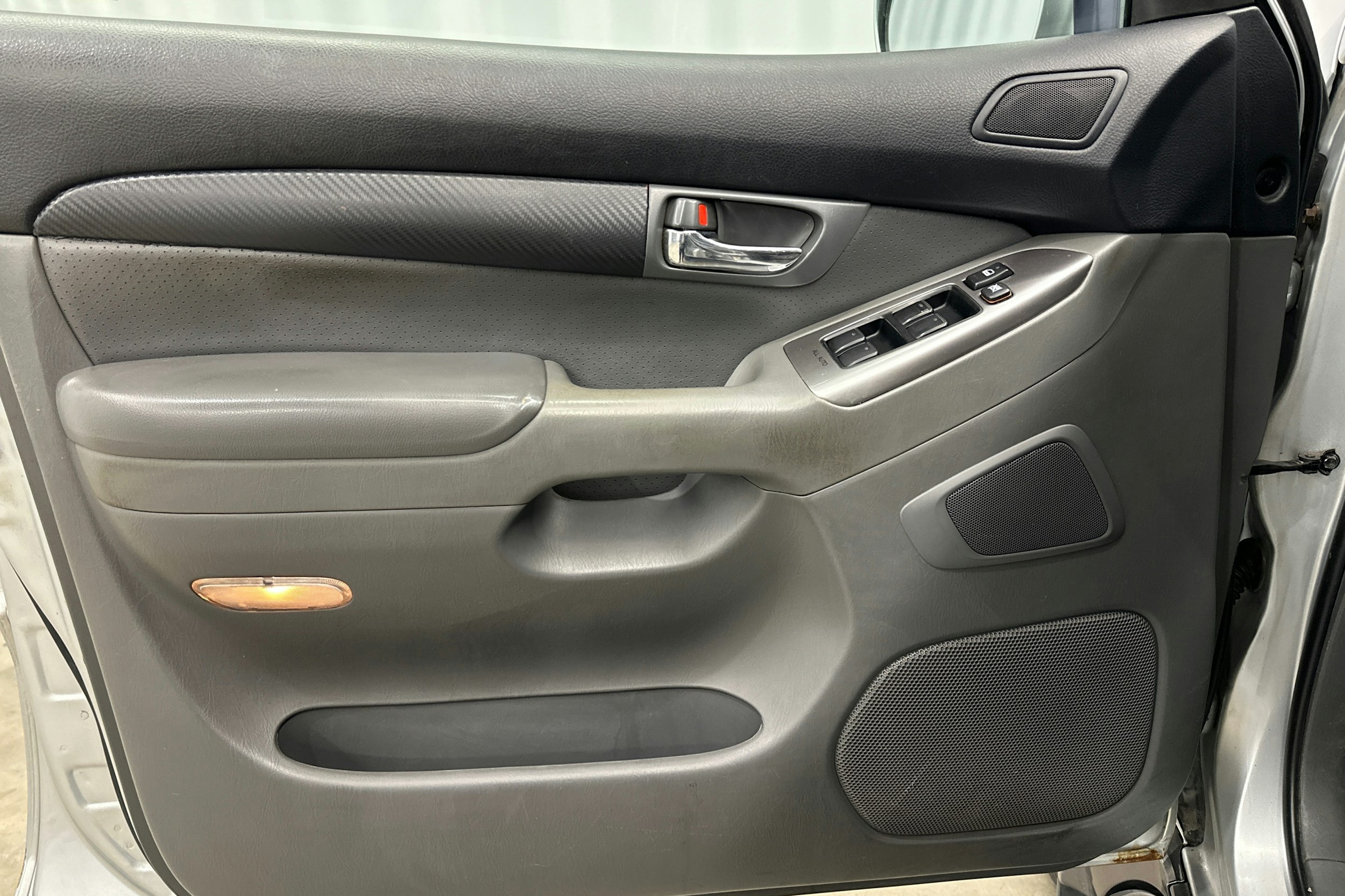 hopea Toyota Land Cruiser 2006 kuva 28.