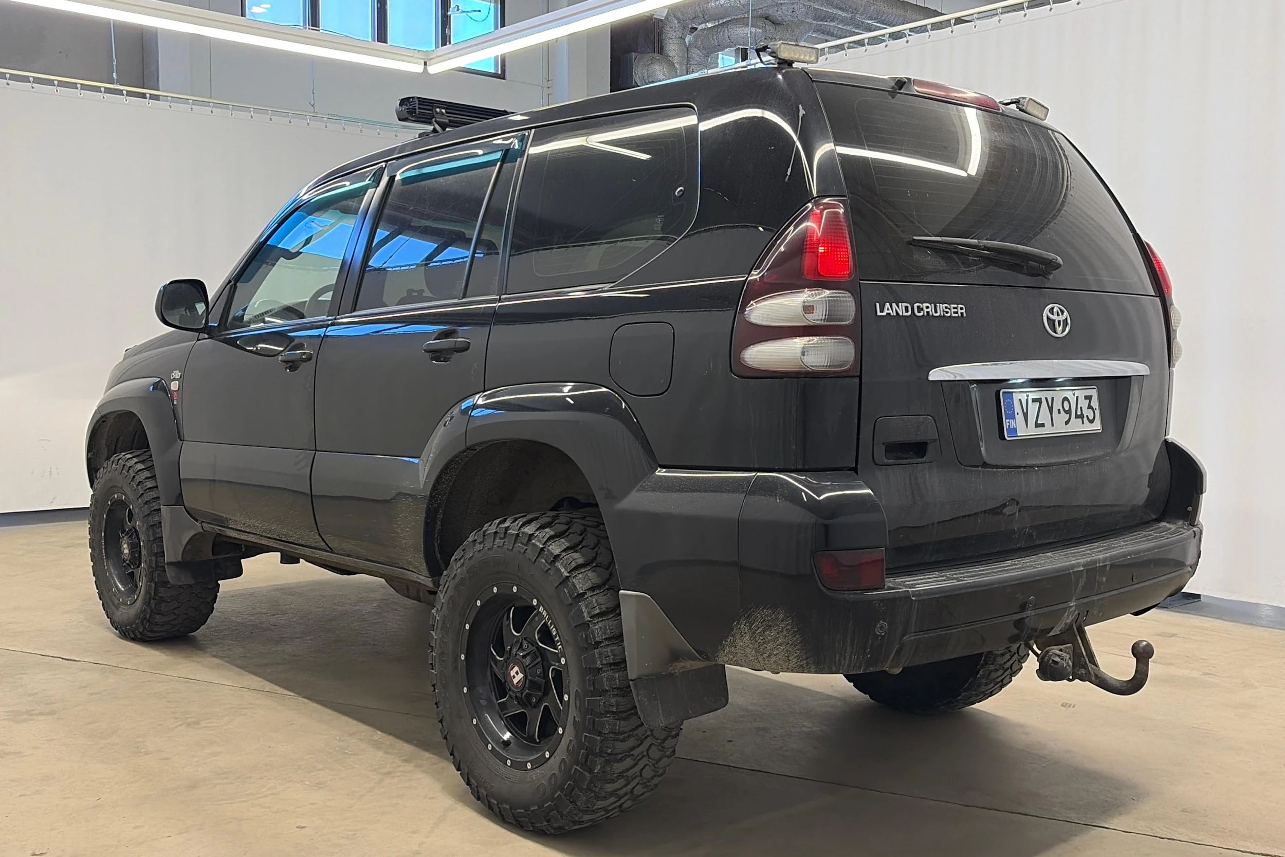 musta Toyota Land Cruiser 2006 kuva 6.