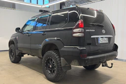 musta Toyota Land Cruiser 2006 kuva 6.