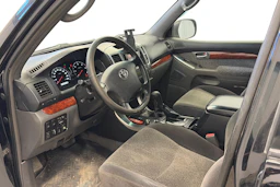 musta Toyota Land Cruiser 2006 kuva 8.