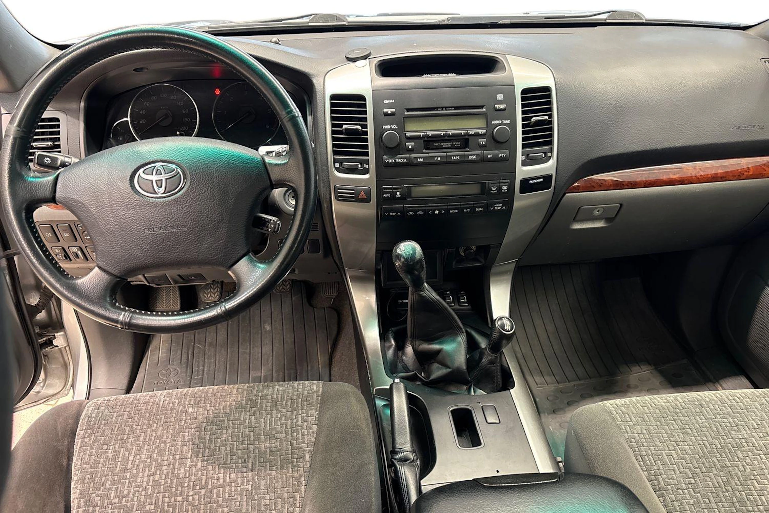 Hopea Toyota Land Cruiser 2006 kuva 9.