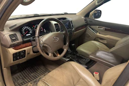 ruskea (beige) Toyota Land Cruiser 2007 kuva 3.