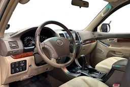 ruskea (beige) Toyota Land Cruiser 2007 kuva 8.