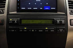 ruskea (beige) Toyota Land Cruiser 2007 kuva 25.