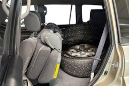 Ruskea (beige) Toyota Land Cruiser 2007 kuva 8.