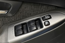 Ruskea (beige) Toyota Land Cruiser 2007 kuva 10.