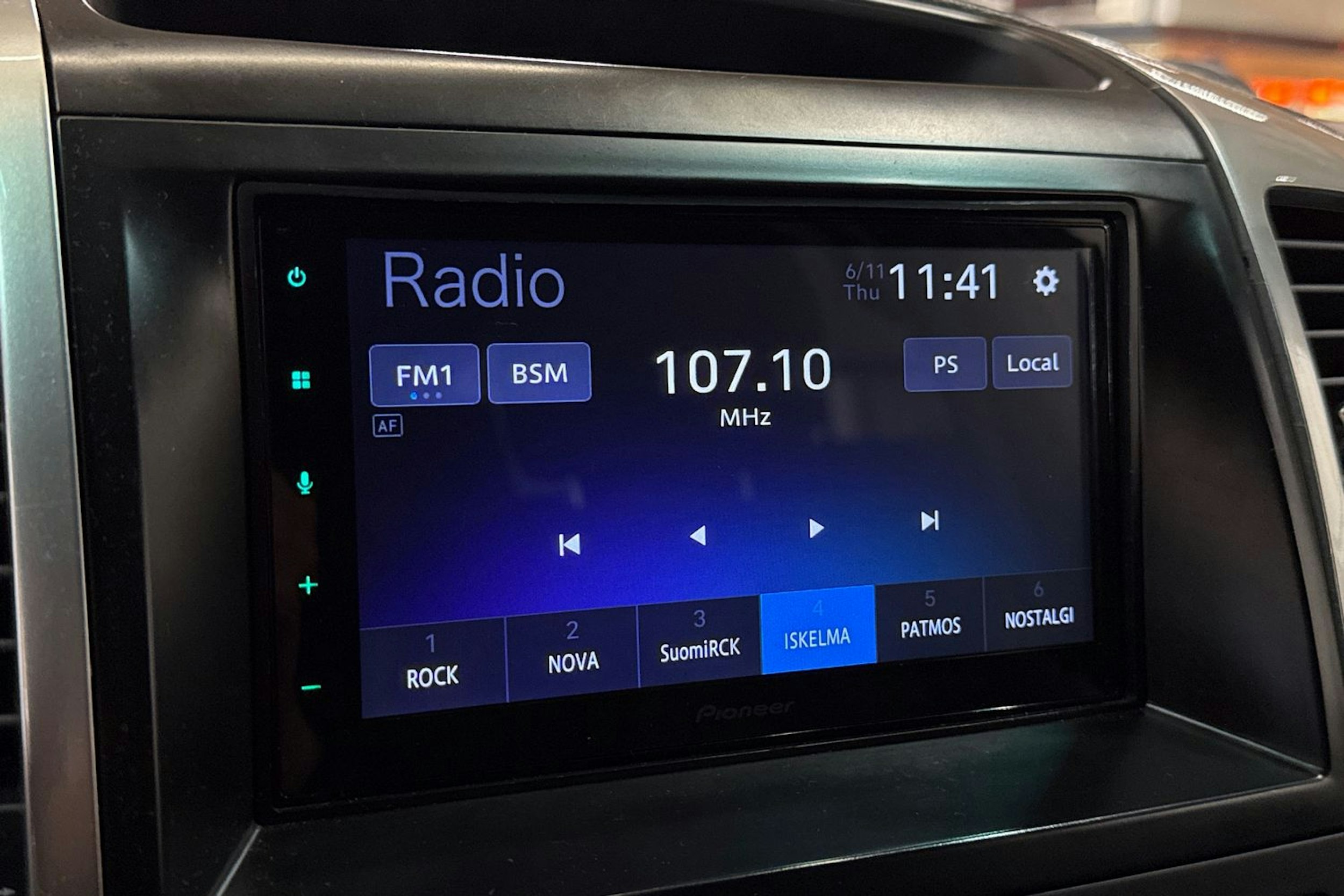 Ruskea (beige) Toyota Land Cruiser 2007 kuva 15.