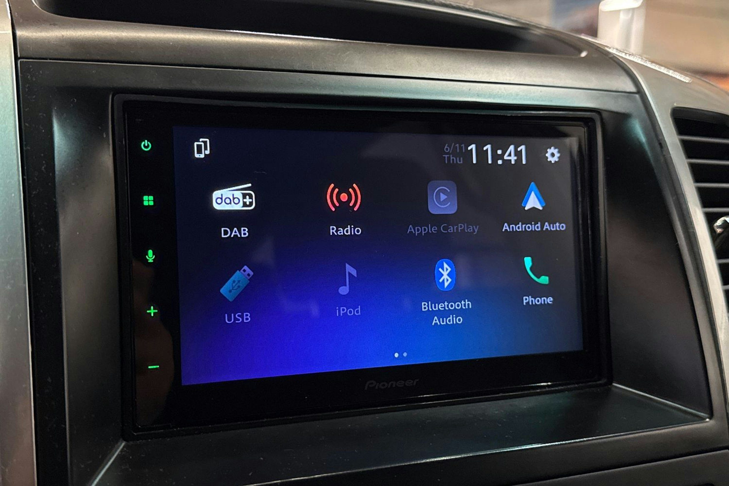 Ruskea (beige) Toyota Land Cruiser 2007 kuva 16.