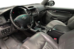 Musta Toyota Land Cruiser 2008 kuva 6.