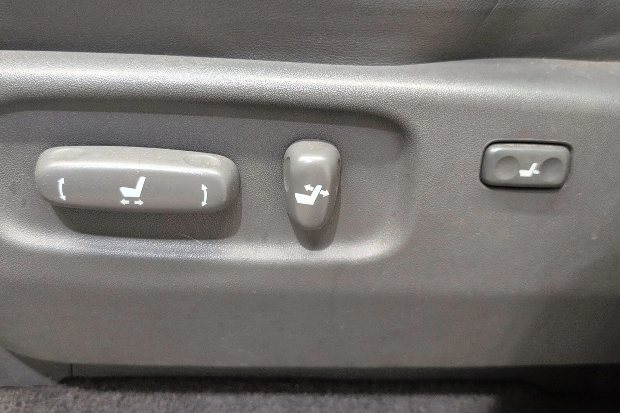 Musta Toyota Land Cruiser 2008 kuva 11.