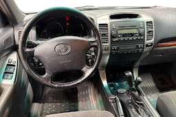 musta Toyota Land Cruiser 2008 kuva 7.