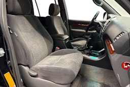 musta Toyota Land Cruiser 2008 kuva 8.