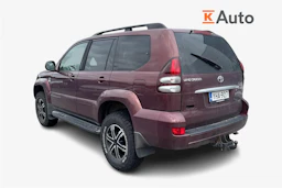 punainen Toyota Land Cruiser 2008 kuva 2.